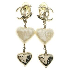 Chanel CC Logo Heart Faux Pearl Earrings Gold